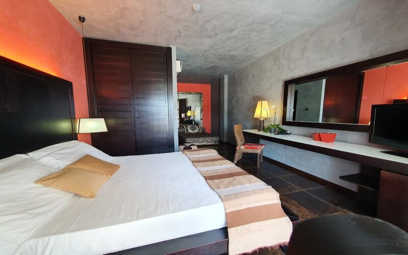 BAIA DEI TURCHI RESORT